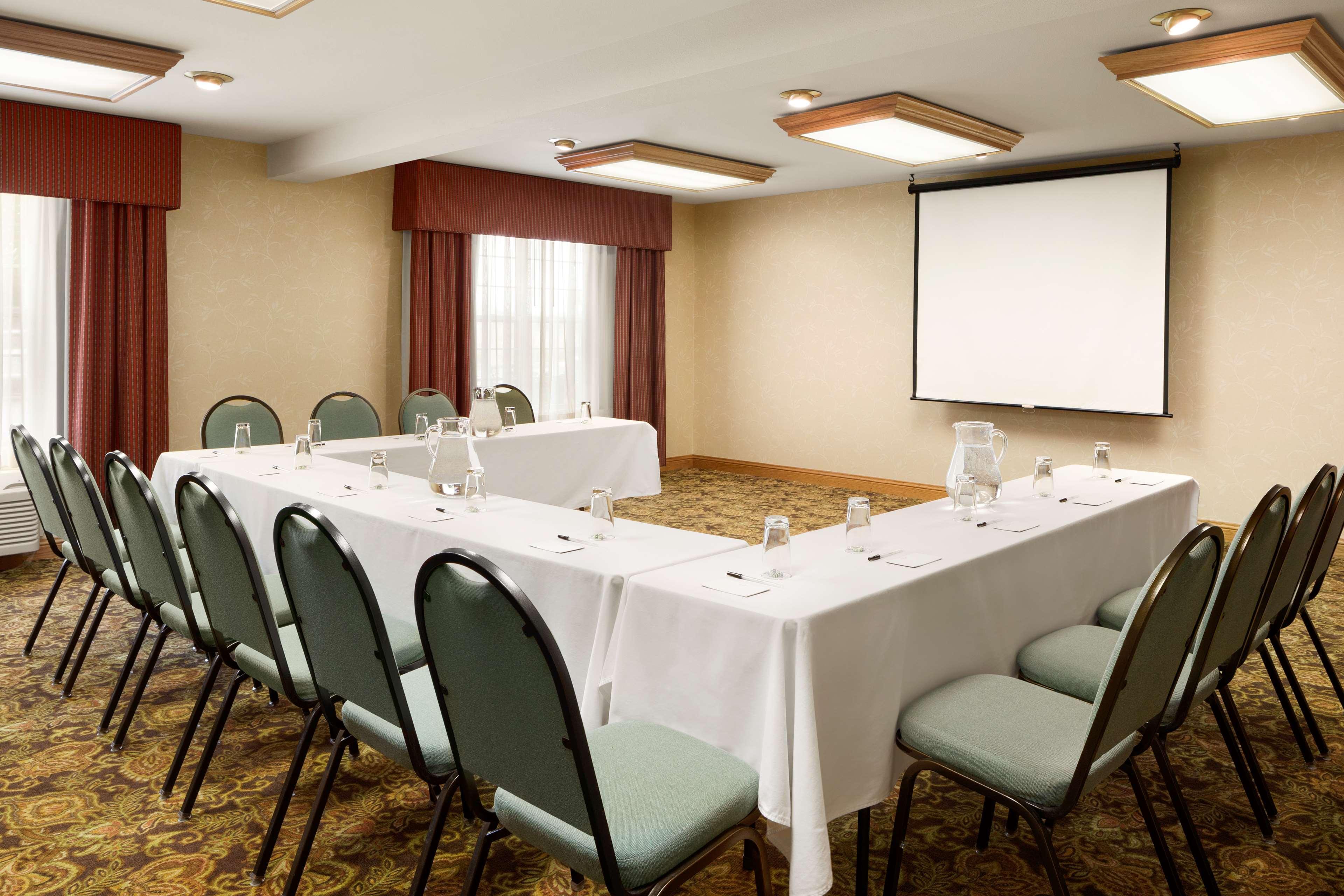 Country Inn & Suites By Radisson Kenosha - Pleasant Prairie Экстерьер фото