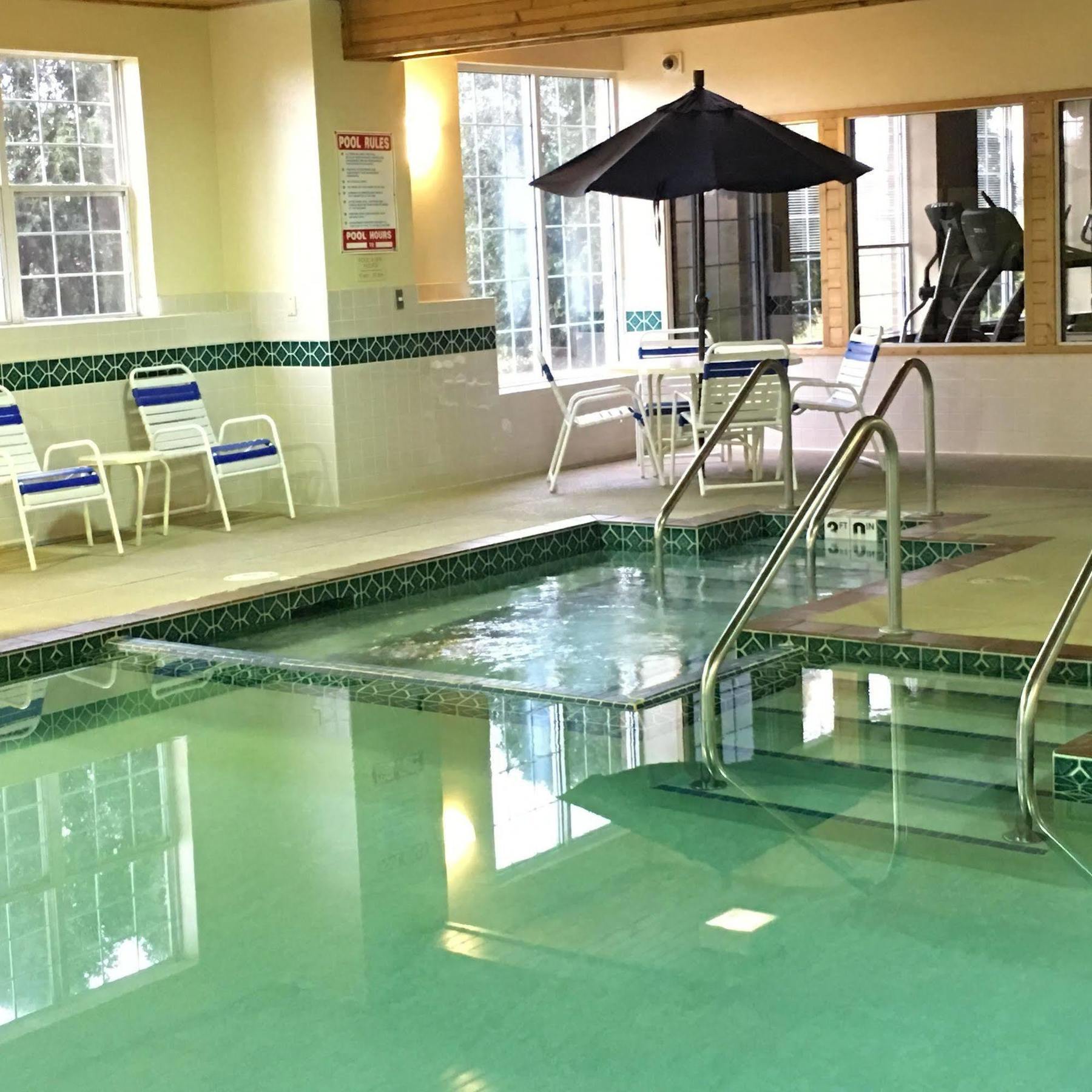 Country Inn & Suites By Radisson Kenosha - Pleasant Prairie Экстерьер фото