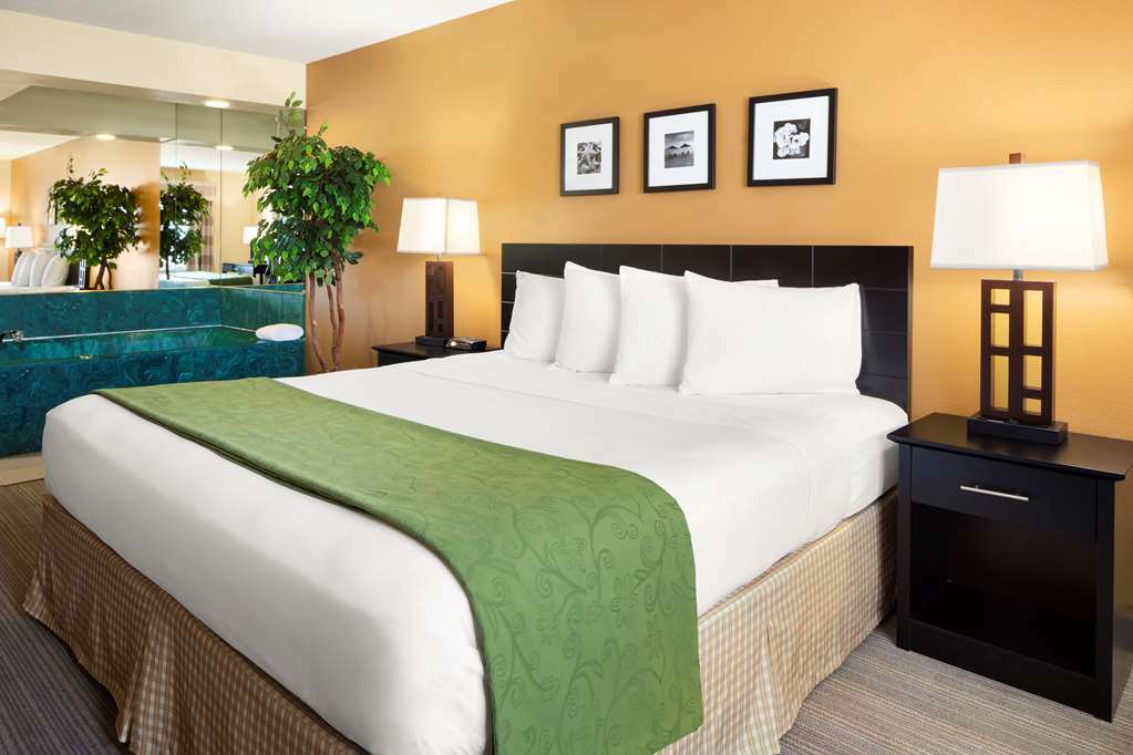 Country Inn & Suites By Radisson Kenosha - Pleasant Prairie Номер фото